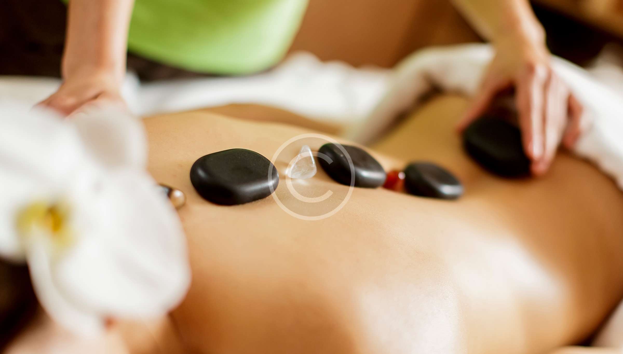 Massoterapia: prenditi una pausa questa primavera