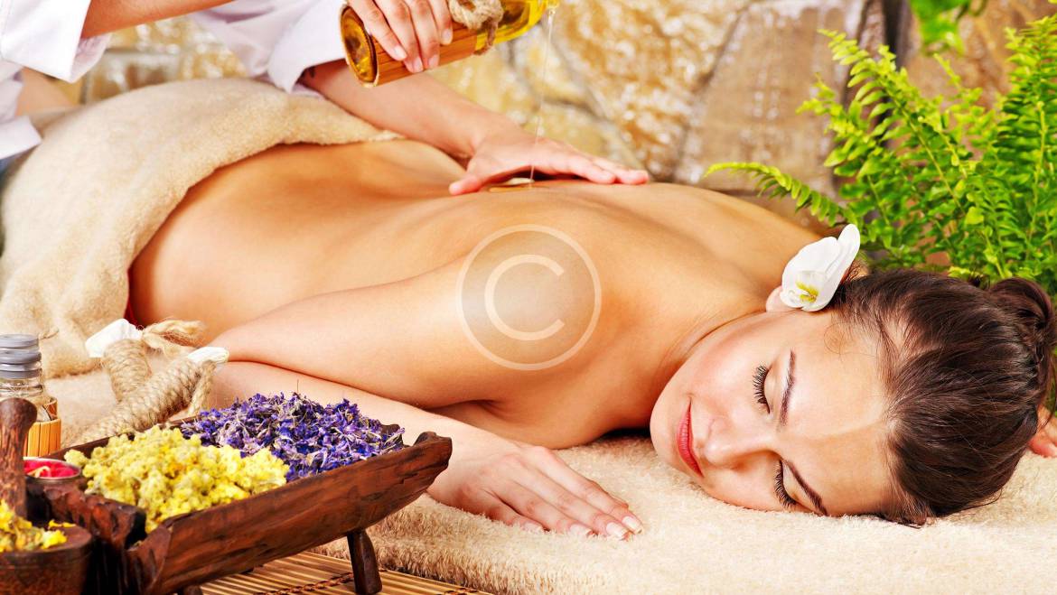 Scottature solari e massoterapia